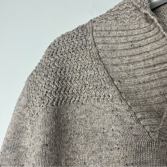 Roundtree & Yorke Wool Blend Cream Sweater Medium - Picture 12 of 12